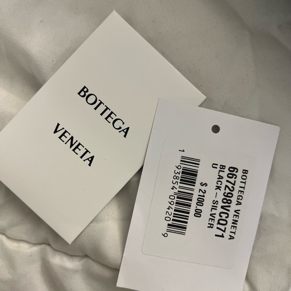 Bottega Veneta Cassette intreccio leather bag - Picture 5 of 8